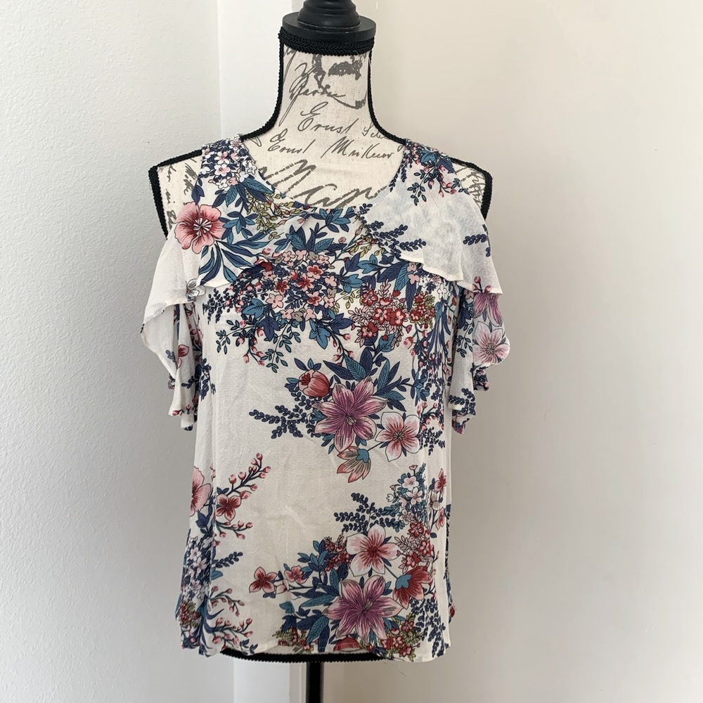 Floral cold shoulder top